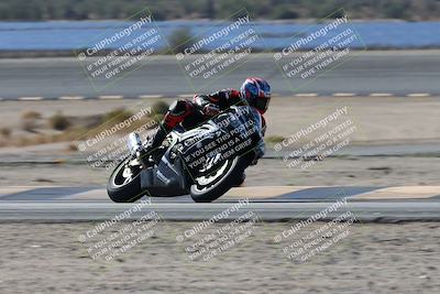 media/Nov-16-2025-Race Pace (Sun) [[8c5fa54630]]/Verified Riders/3-Turn 14 (1045am)/